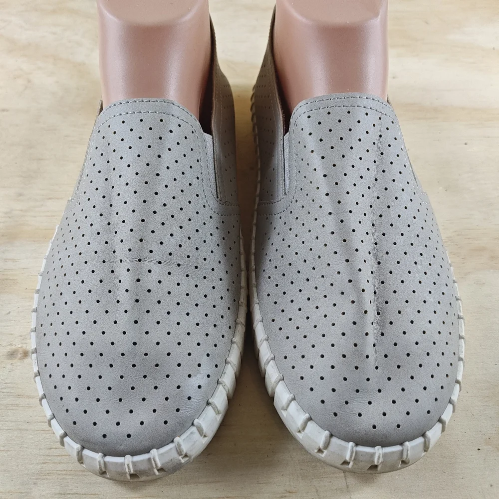 Torrid Wide Width Flats Shoes Size 7 & TOMS Flats Shoes Size W 7 Bundles 7 - Picture 3 of 12